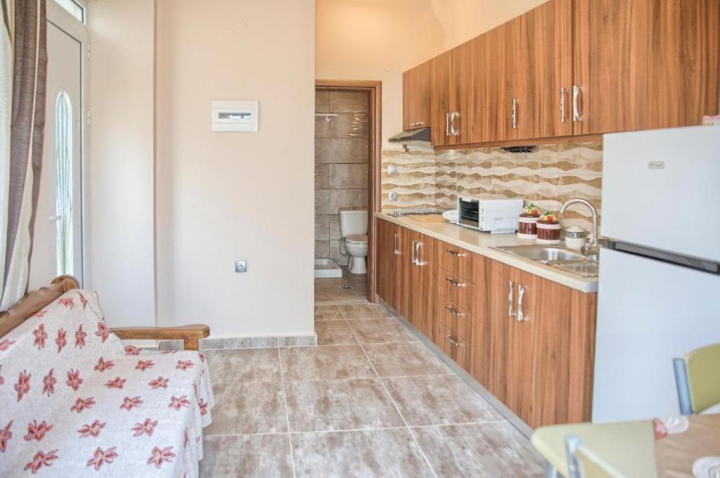 Despinas Seafront Apartments,Χαράκι Εξωτερικό φωτογραφία