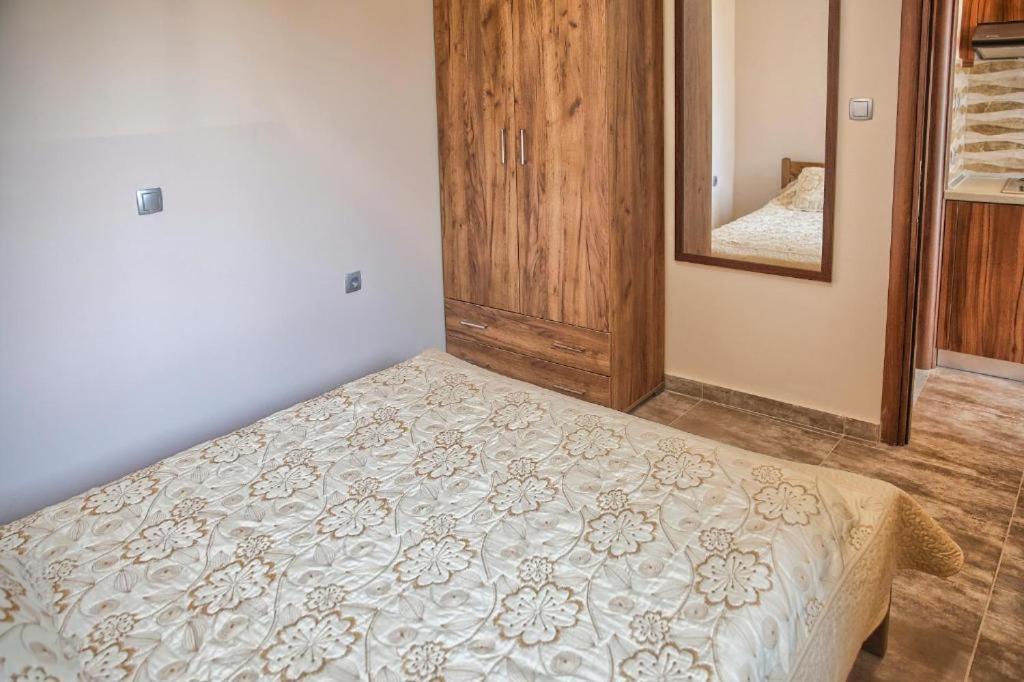 Despinas Seafront Apartments,Χαράκι Εξωτερικό φωτογραφία